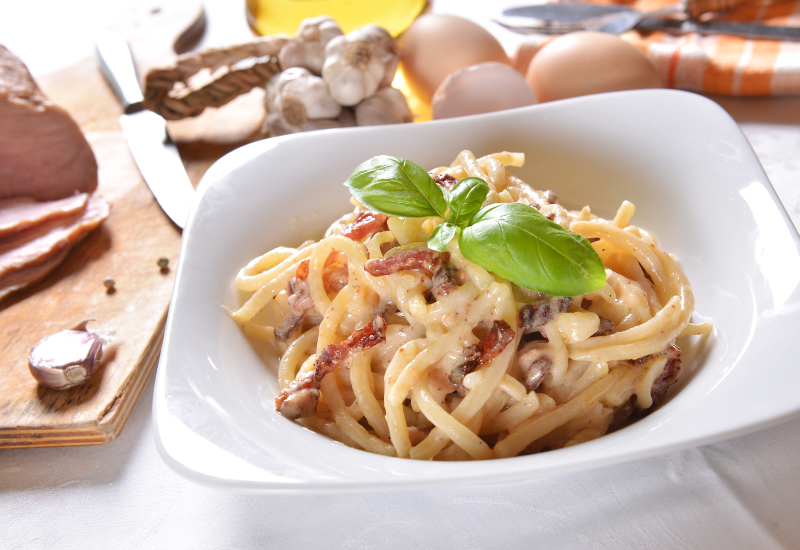 Espaguete à carbonara: receita autêntica e saborosa