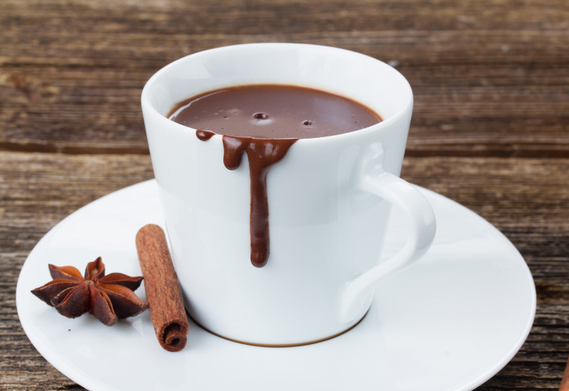 Receita de chocolate quente: fácil e cremoso