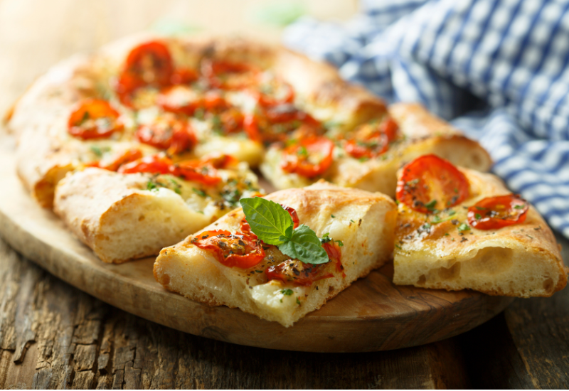 Deliciosa focaccia caseira: aprenda a fazer