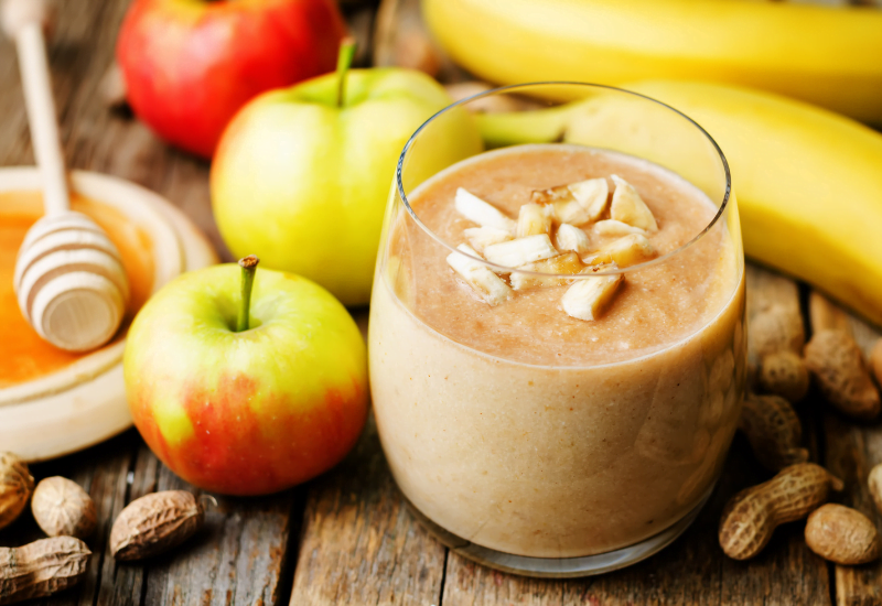Vitamina de banana com maçã: energia e saúde