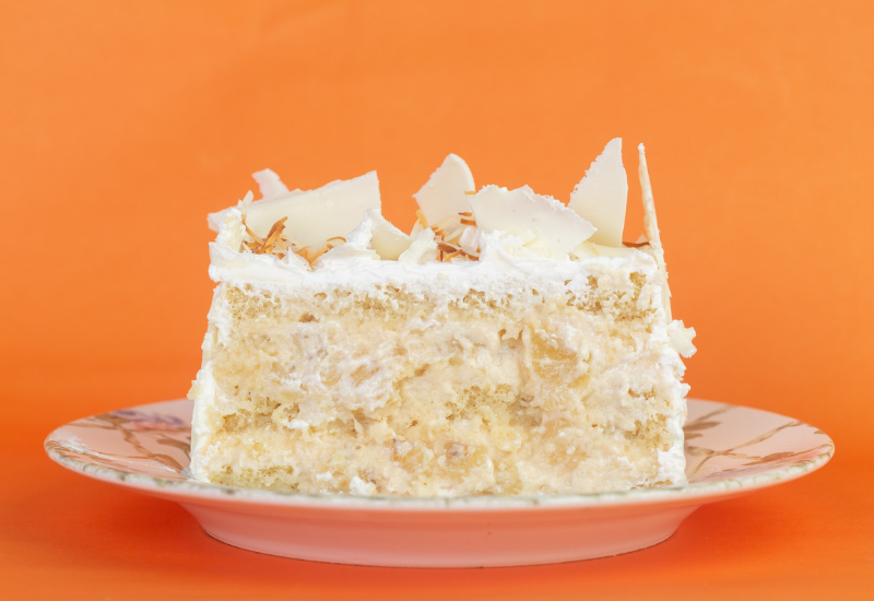Bolo de chocolate branco: incomum e apetitoso