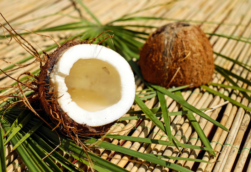 7 benefícios do coco para a saúde
