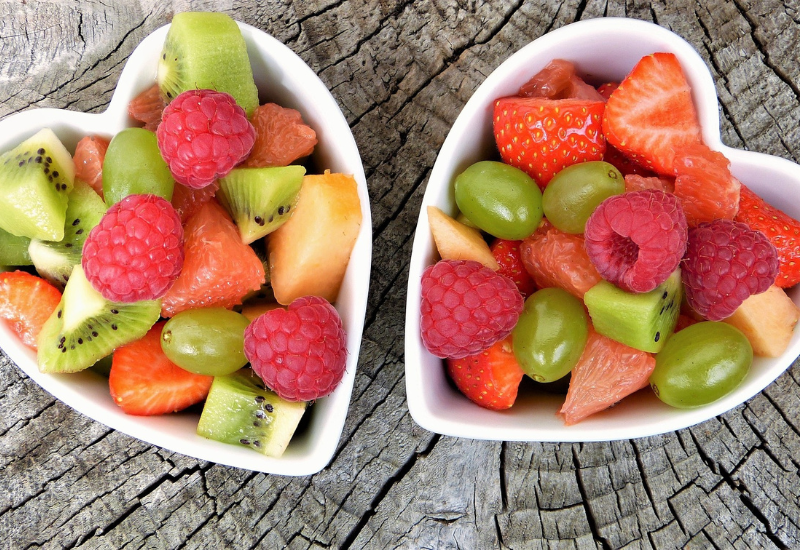 3 receitas com frutas para fazer nos dias de calor