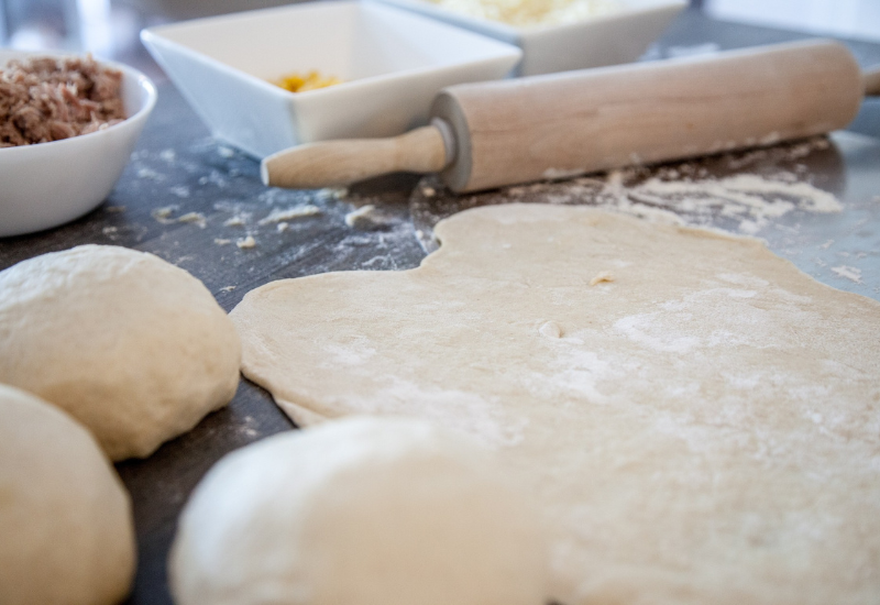 Conheça essas 5 alternativas para preparar massa de pizza