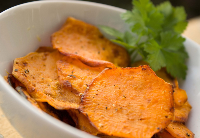 Como fazer chips de batata doce na air fryer? Aprenda todos os truques