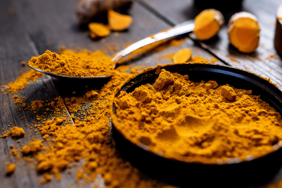 Saiba quem deve evitar o consumo de cúrcuma