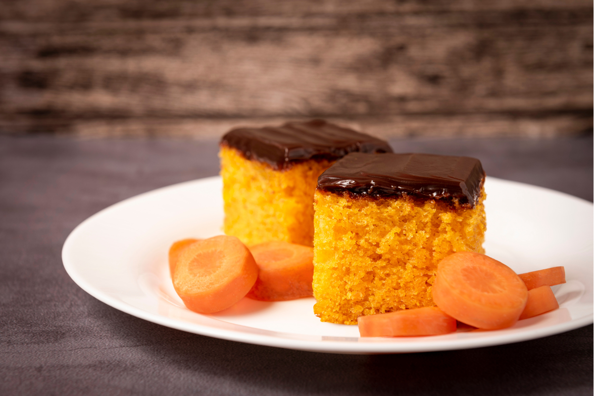 Bolo de cenoura fit delicioso para comer sem culpa