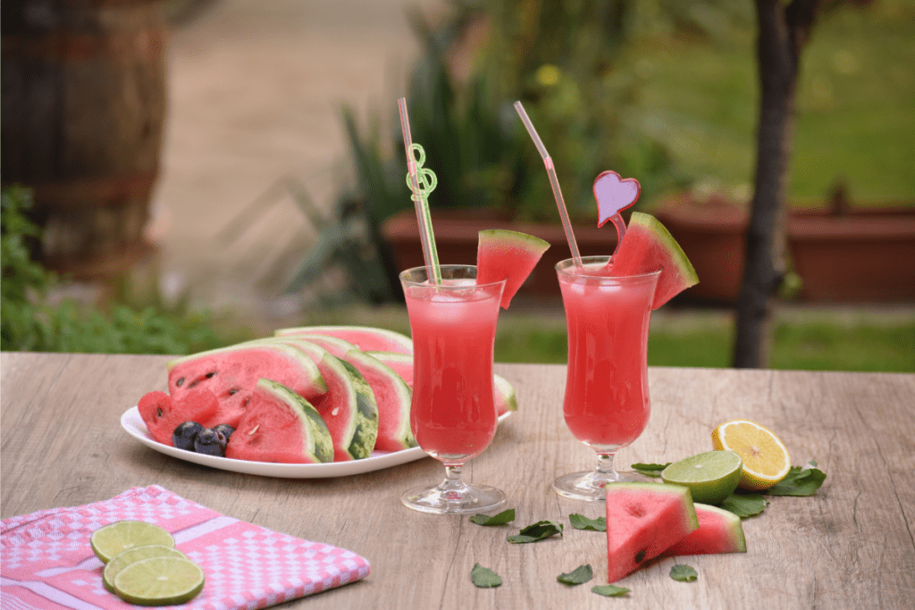 sucos de frutas refrescantes