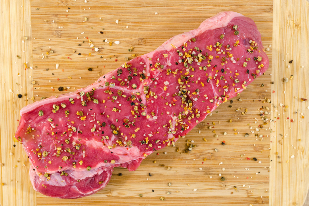 Pode comer carne vermelha todos os dias? Entenda os riscos