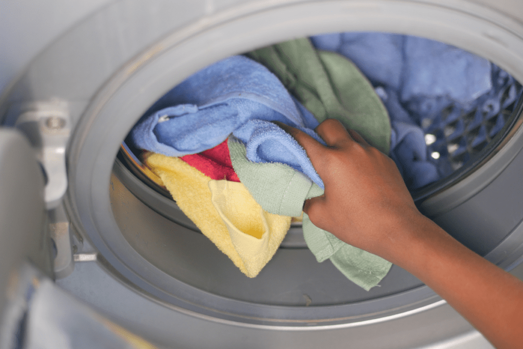 5 erros para não cometer na lavagem de roupas