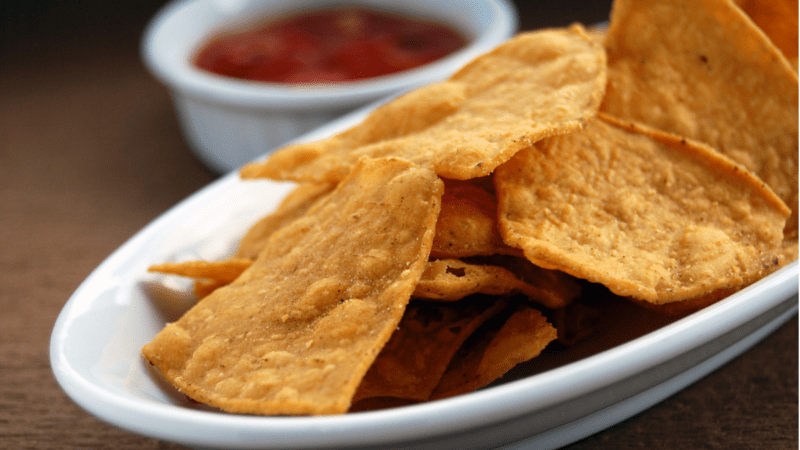 Como fazer Doritos em casa? Aprenda o passo a passo