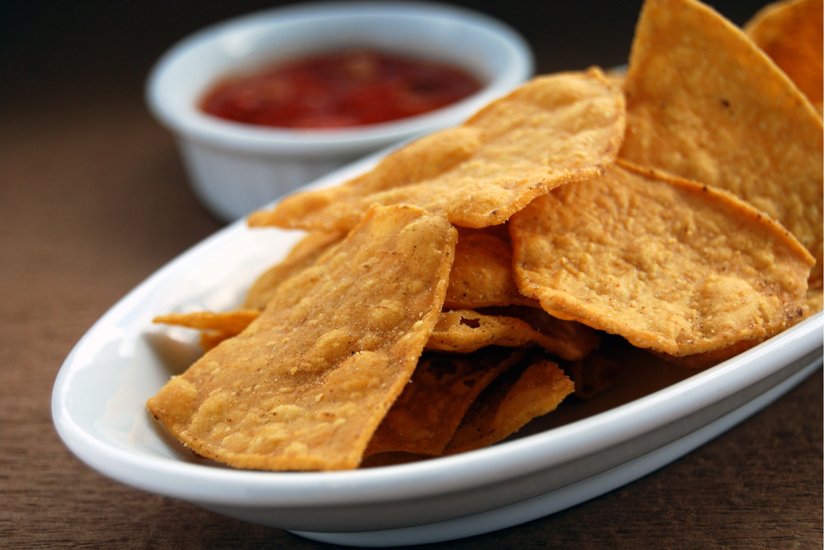 Como fazer Doritos em casa? Aprenda o passo a passo