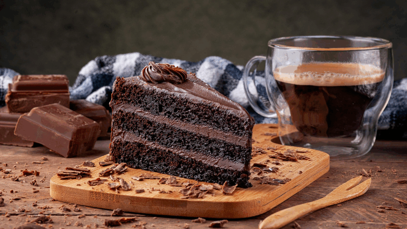 Truque dos chefs para fazer um bolo de chocolate delicioso