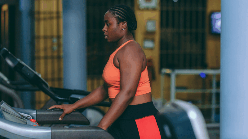 Benefícios de correr na esteira e porque você deve adotar esse hábito