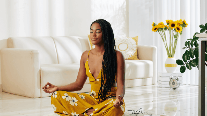 5 atividades simples que ajudam a acalmar a mente e descansar o corpo