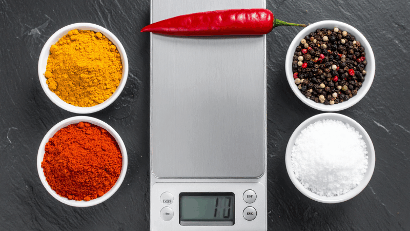 Balança digital para cozinha: como usar, preços e dicas