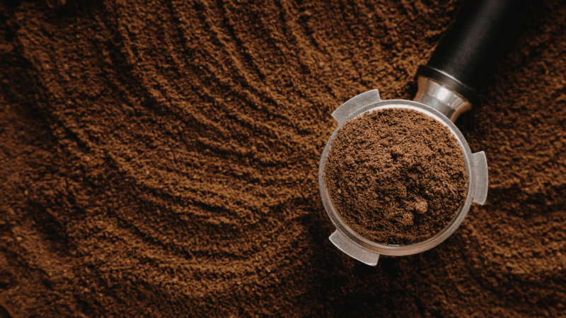 Dicas para reaproveitar borra de café em casa