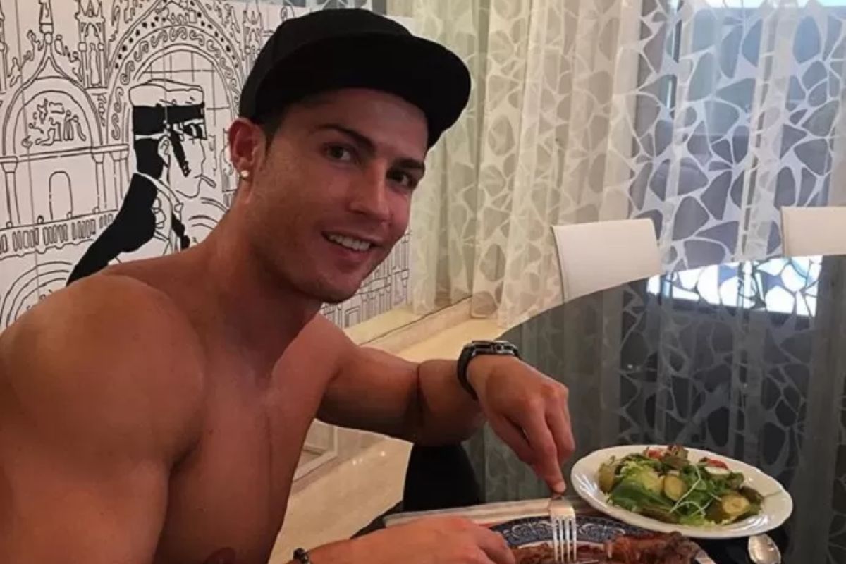 Qual é a comida preferida de Cristiano Ronaldo? Veja o que o craque gosta de comer