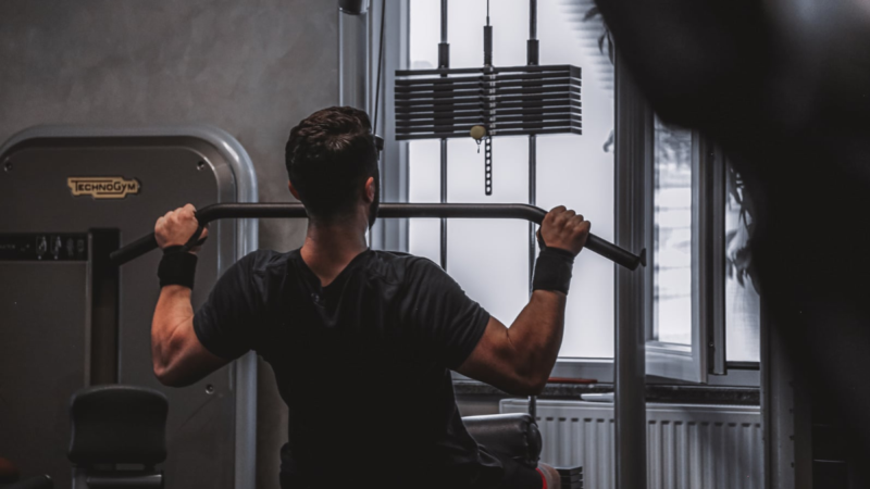 8 alimentos essenciais para quem pratica musculação